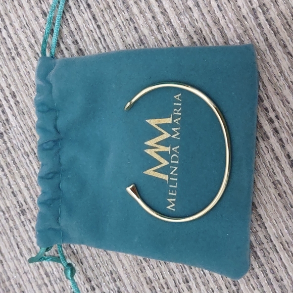 HP NEW Melinda Maria Heart & Arrow Bangle - Picture 3 of 5